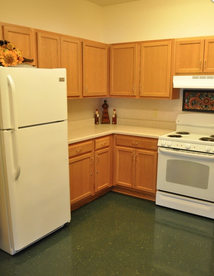 WARM KITCHEN