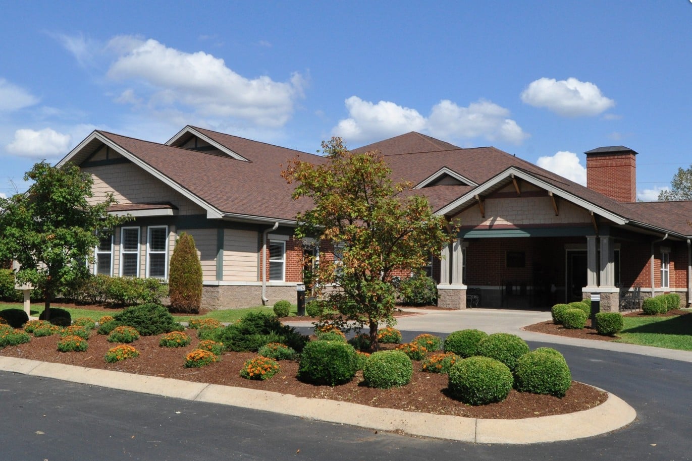 WARM RECOVERY CENTER EXTERIOR